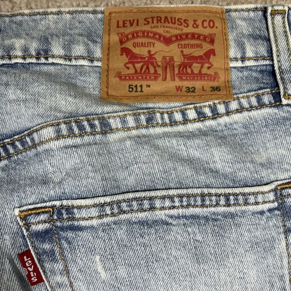 Levis 511 Slim Fit Mens Jeans 32x36 True Fit32x35 Light Wash Distressed FLEX NWT